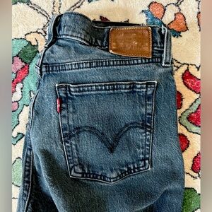 Women’s Levi’s Wedgie Jeans Size 28